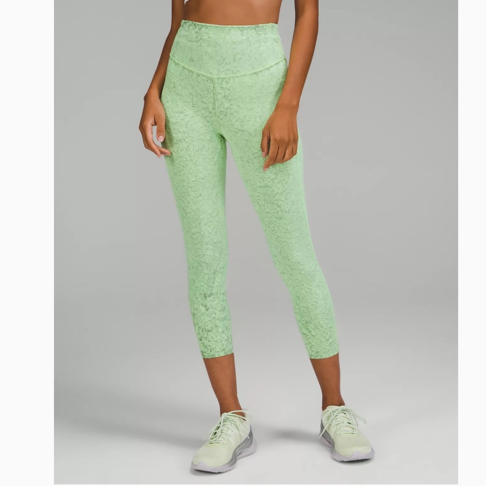 Base Pace High-Rise Tight 25" in City Grit Green